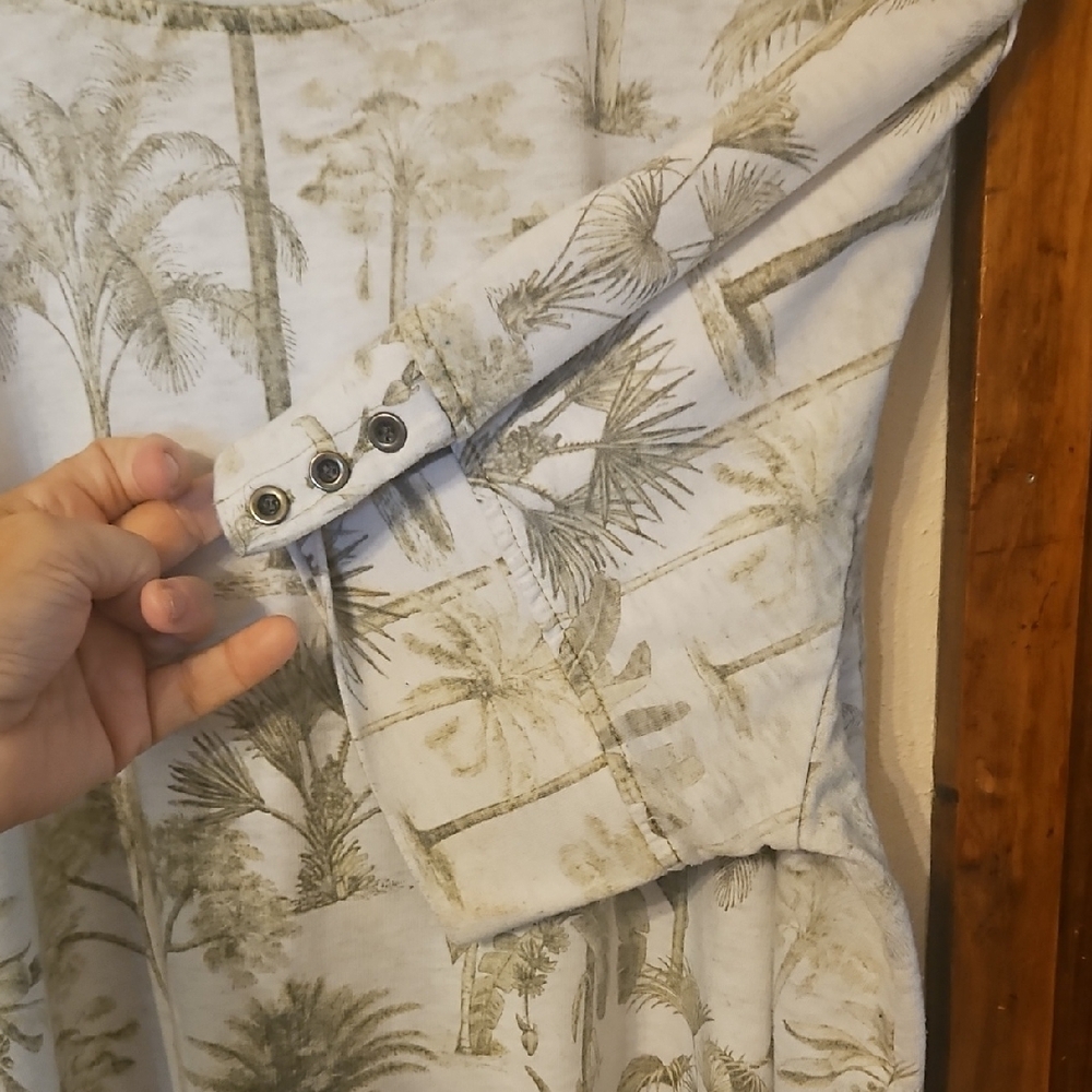 Jane and Delancey Green Tan Relaxed Blouse - Picture 5 of 7